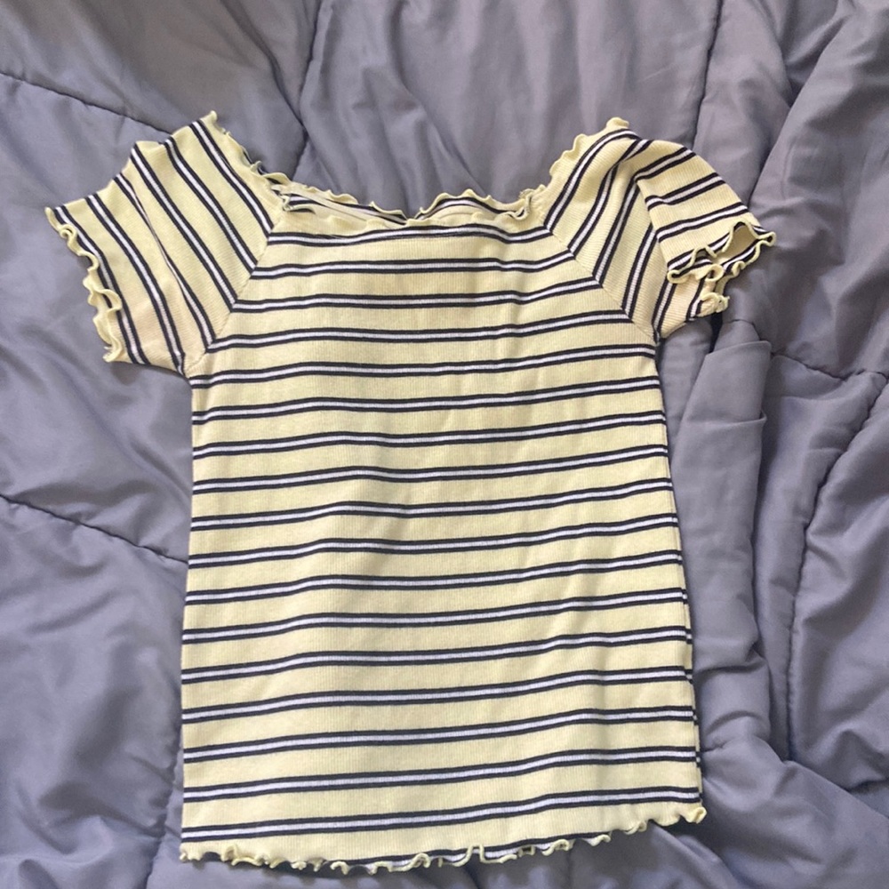 yellow and black shirt, Justice, size 14/16Y